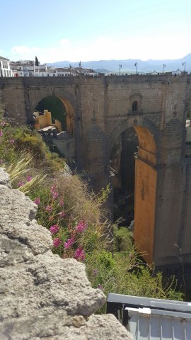 422 ronda el puente nuevo